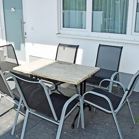 Appartementhaus Mit Balkon Im Ostseebad Hm-adl