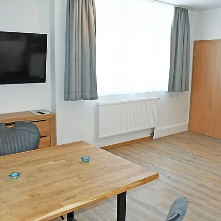 Appartementhaus Mit Balkon Im Ostseebad Hm-adl 奥斯特巴德·哥伦