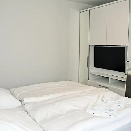 Appartementhaus Mit Balkon Im Ostseebad Hm-adl