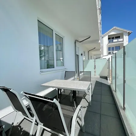 Appartementhaus Mit Balkon Im Ostseebad Hm-adl