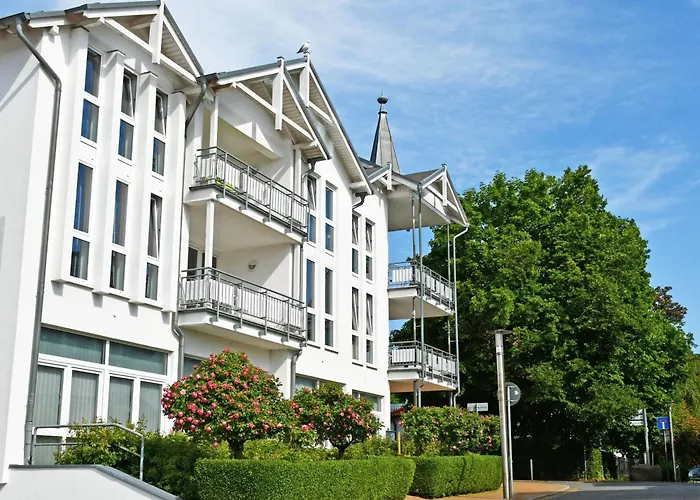 Appartementhaus Mit Balkon Im Ostseebad Hm-adl * Goehren (Ruegen)