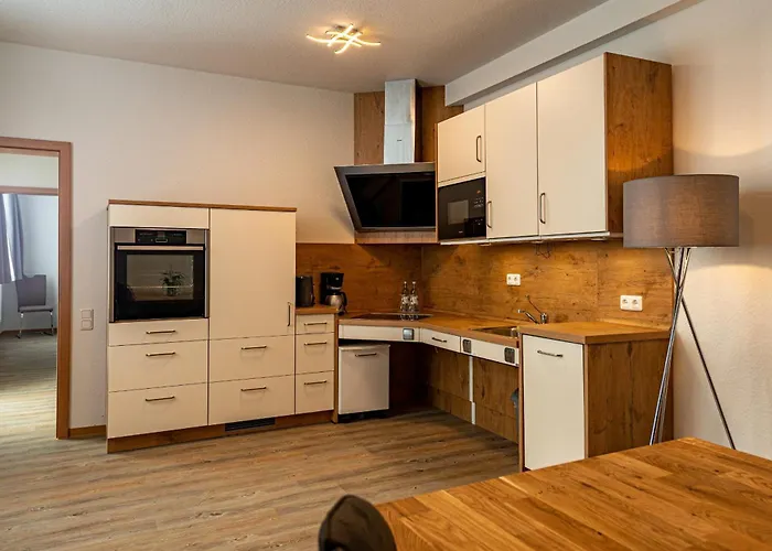 Appartementhaus Mit Balkon Im Ostseebad Hm-adl * Goehren (Ruegen)