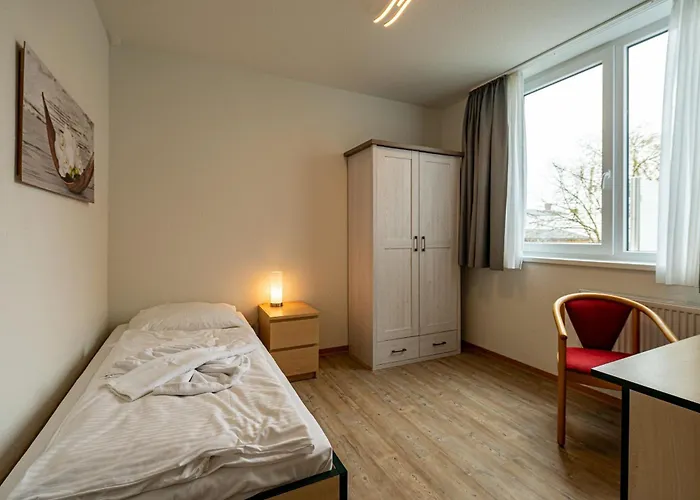 Appartementhaus Mit Balkon Im Ostseebad Hm-adl Goehren (Ruegen)